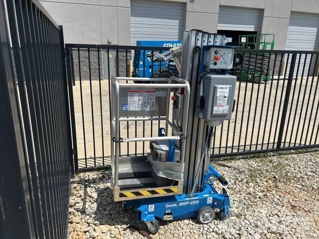 Genie AWP-25S Used Personnel lifts and access elevators