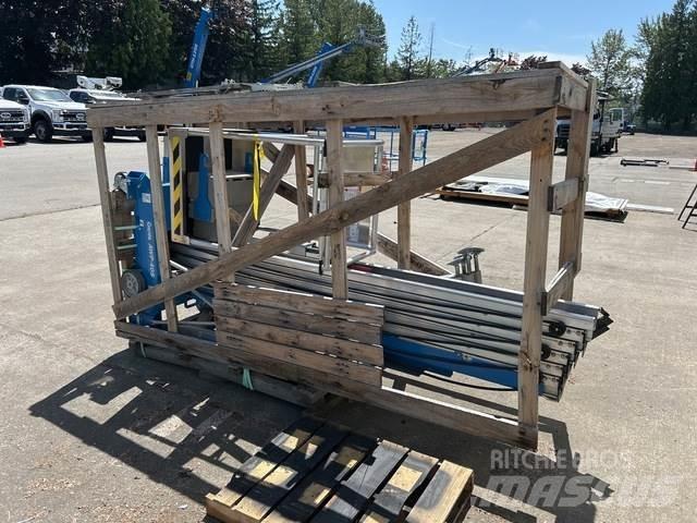 Genie AWP-40S Used Personnel lifts and access elevators