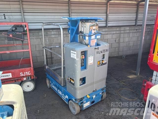 Genie GR-12 Used Personnel lifts and access elevators