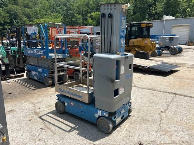 Genie GR-20 Used Personnel lifts and access elevators