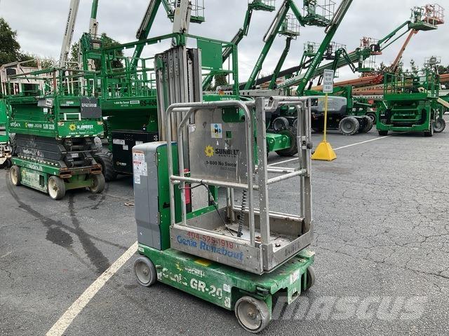 Genie GR-20 Used Personnel lifts and access elevators