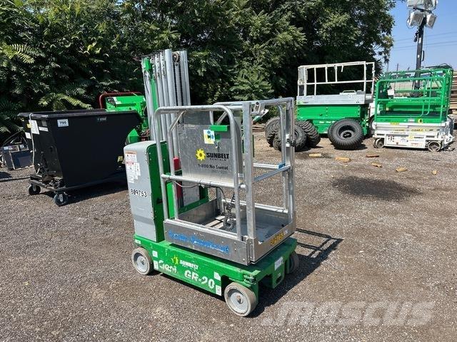 Genie GR-20 Used Personnel lifts and access elevators