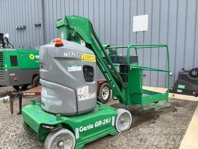 Genie GR26J Used Personnel lifts and access elevators