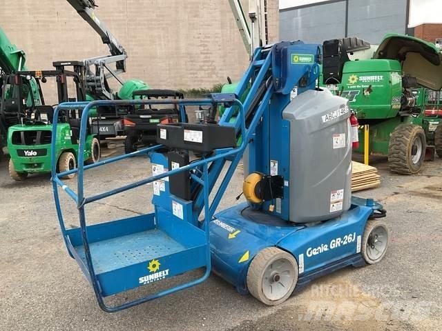 Genie GR26J Used Personnel lifts and access elevators