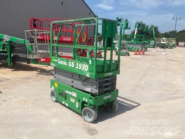 Genie GS-1930 Scissor lifts