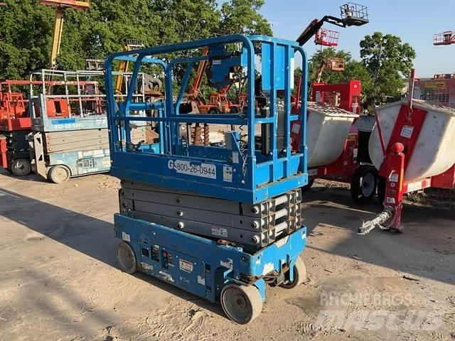 Genie GS-1930 Scissor lifts