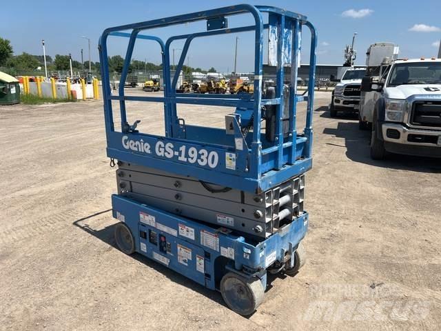 Genie GS-1930 Scissor lifts