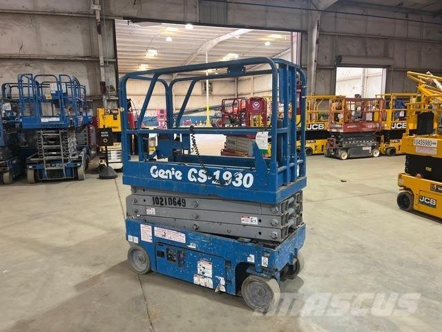 Genie GS-1930 Scissor lifts