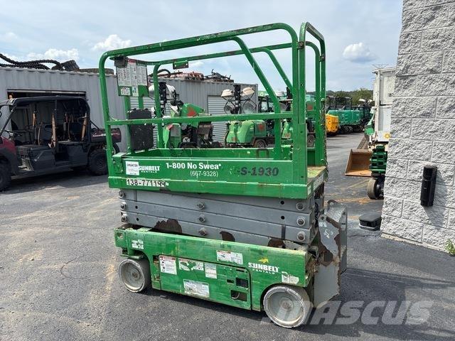 Genie GS-1930 Scissor lifts