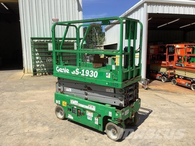 Genie GS-1930 Scissor lifts