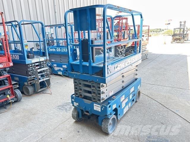 Genie GS-1930 Scissor lifts