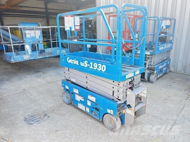Genie GS-1930 Scissor lifts