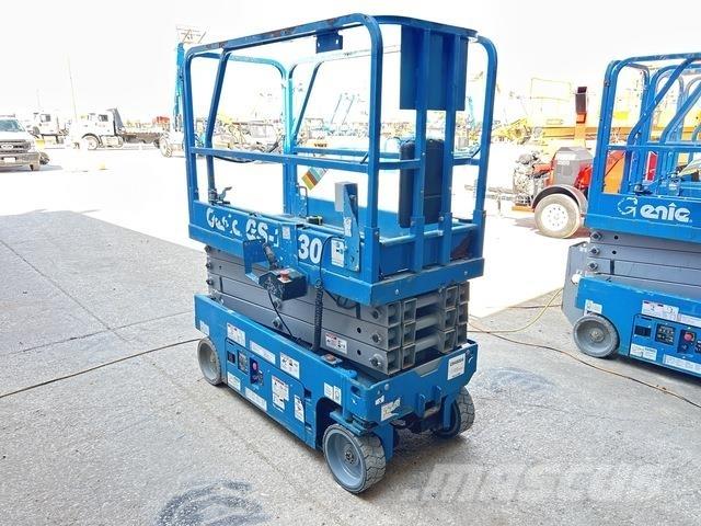 Genie GS-1930 Scissor lifts