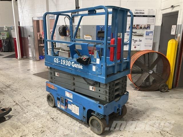 Genie GS-1930 Scissor lifts