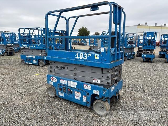 Genie GS-1930 Scissor lifts