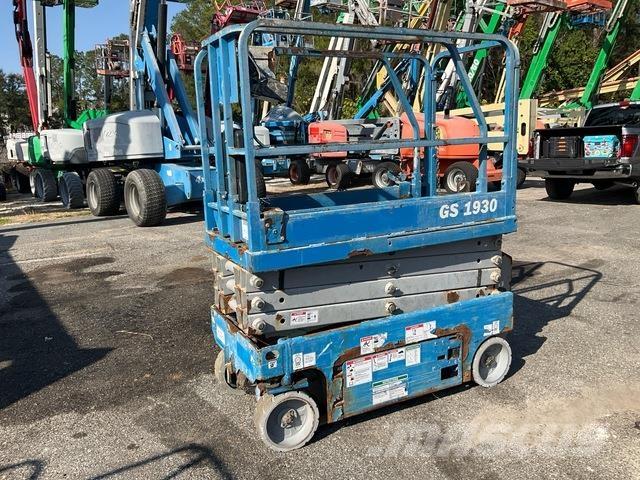 Genie GS-1930 Scissor lifts