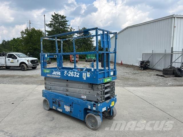 Genie GS-2632 Scissor lifts