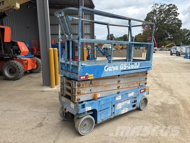 Genie GS-2632 Scissor lifts