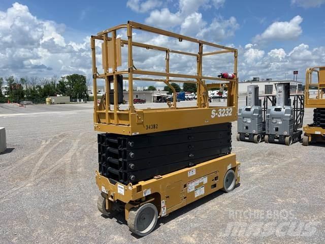 Genie GS-3232 Scissor lifts