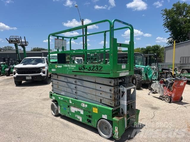 Genie GS-3232 Scissor lifts
