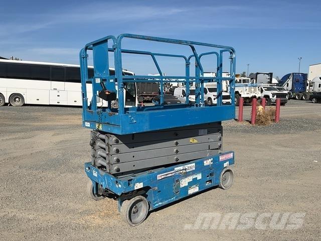 Genie GS-3246 Scissor lifts