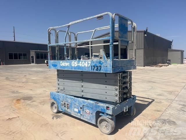 Genie GS-4047 Scissor lifts