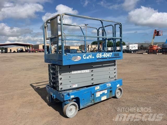 Genie GS-4047 Scissor lifts
