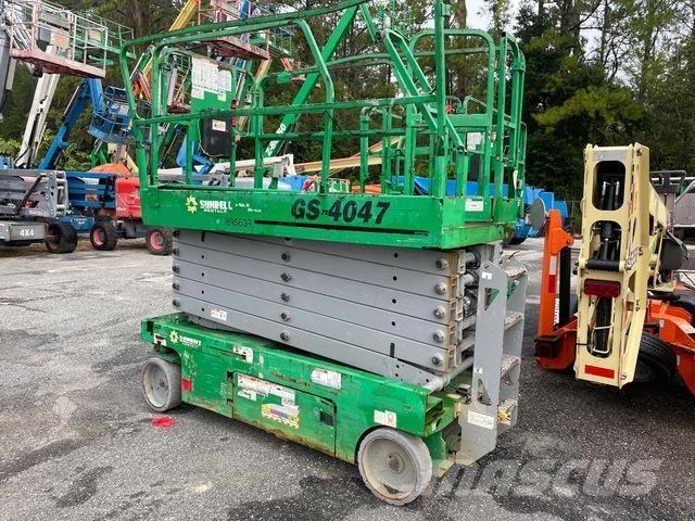 Genie GS-4047 Scissor lifts