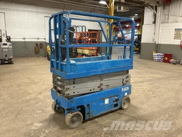 Genie GS1930 Scissor lifts