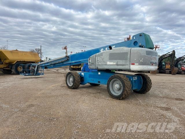 Genie S-125 Telescopic boom lifts