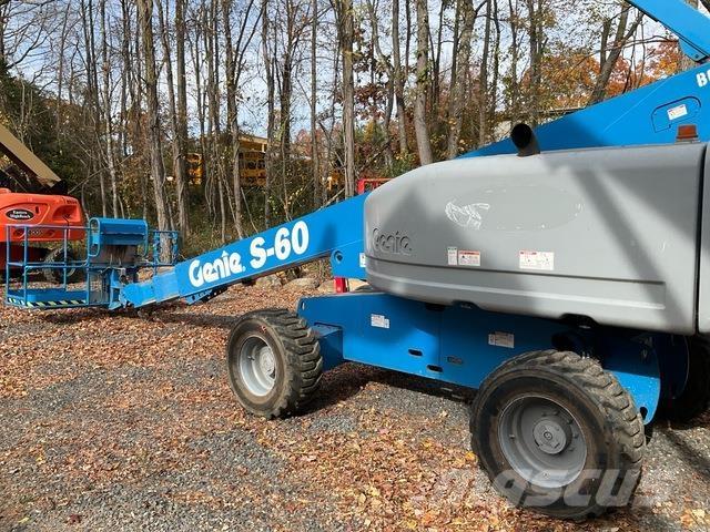 Genie S-60 Telescopic boom lifts