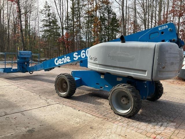 Genie S-60 Telescopic boom lifts