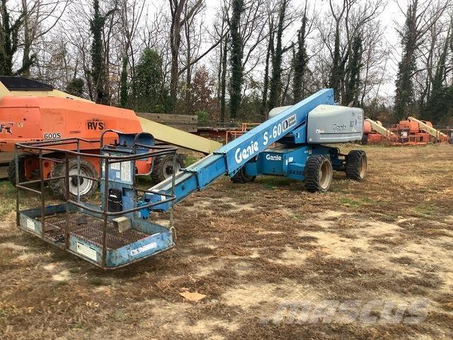 Genie S-60 Telescopic boom lifts