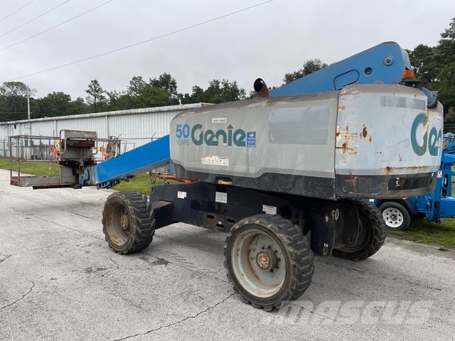 Genie S-60X Telescopic boom lifts