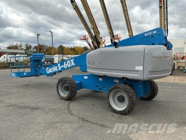 Genie S-60X Telescopic boom lifts