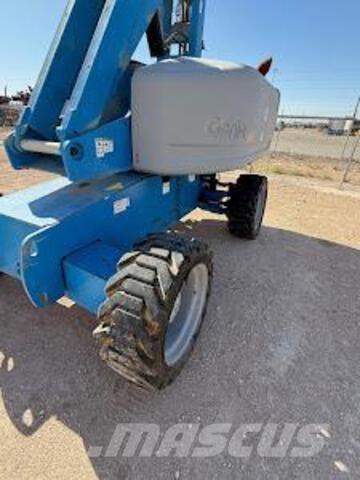 Genie S-65 Telescopic boom lifts