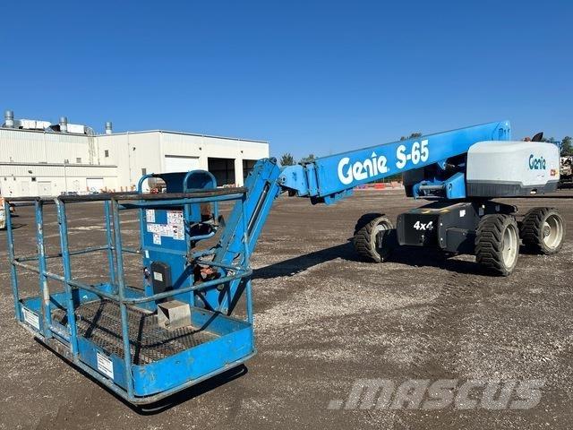 Genie S-65 Telescopic boom lifts