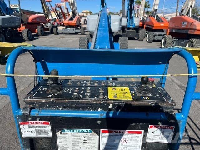 Genie S-85 Telescopic boom lifts
