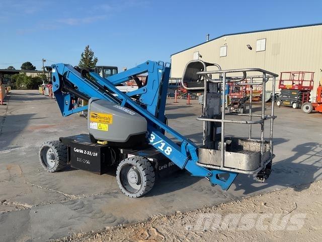 Genie Z-33/18 Articulated boom lifts