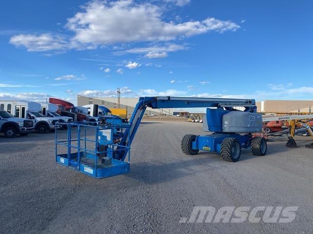 Genie Z-80/60 Articulated boom lifts