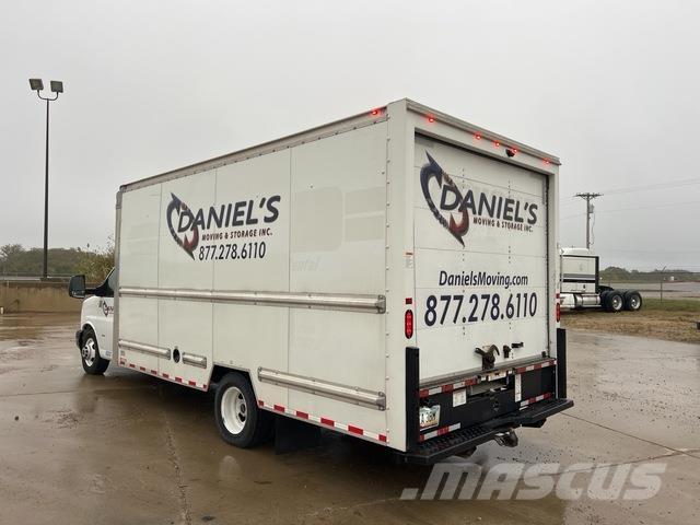 GMC Savana Box trucks