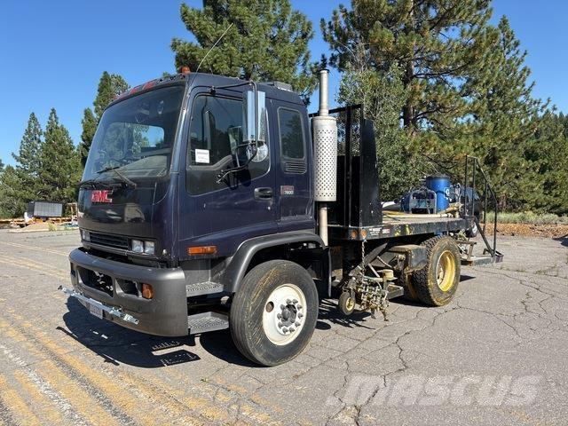 GMC T7500 Municipal / general purpose vehicles