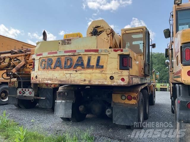 Gradall XL4100 Wheeled excavators