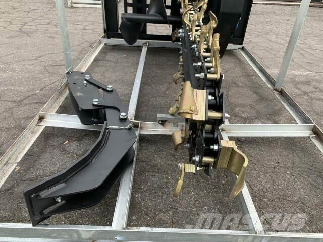  Greatbear Trenchers