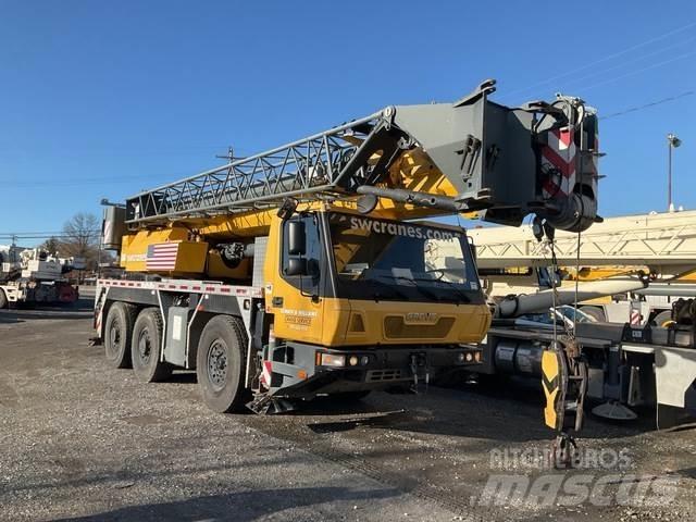 Grove GMK3055 All terrain cranes