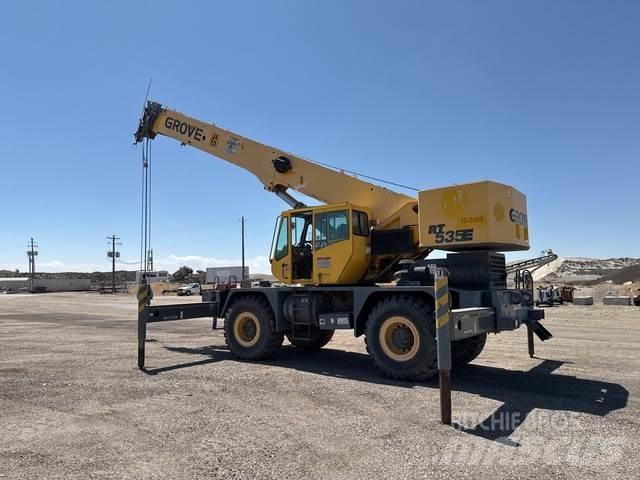 Grove RT535E Rough terrain cranes