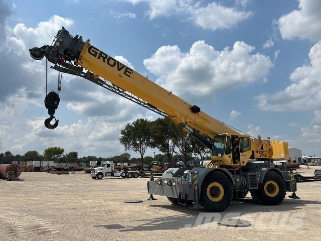 Grove RT700E Rough terrain cranes