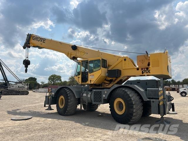 Grove RT700E Rough terrain cranes