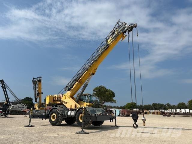 Grove RT700E Rough terrain cranes