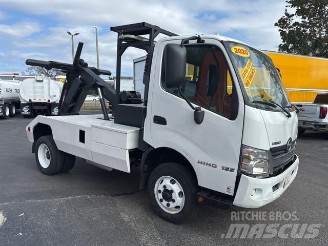 Hino 155 Recovery vehicles